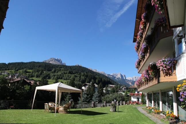Hotel Catinaccio Rosengarten Моэна Экстерьер фото