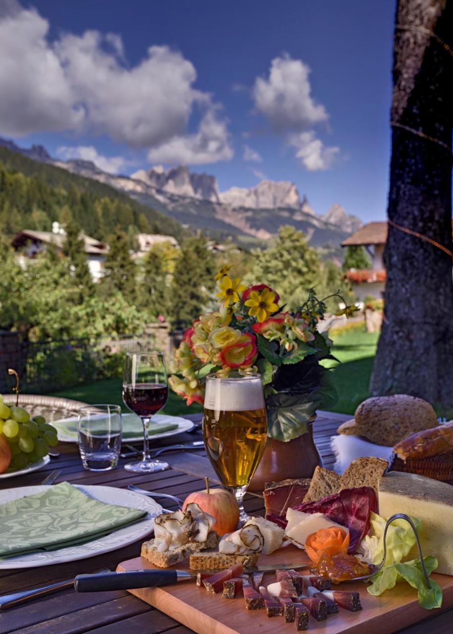 Hotel Catinaccio Rosengarten Моэна Экстерьер фото